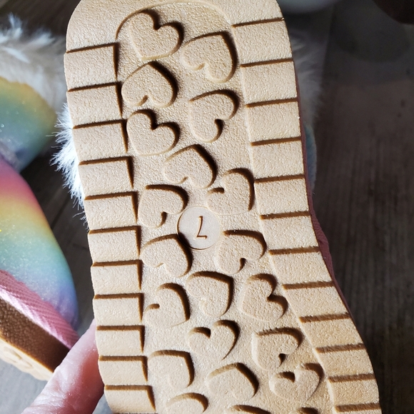 NWT KomforMe Girls Rainbow Pastel Faux Fur Glitter Boots Size 7 Toddler - Picture 12 of 16